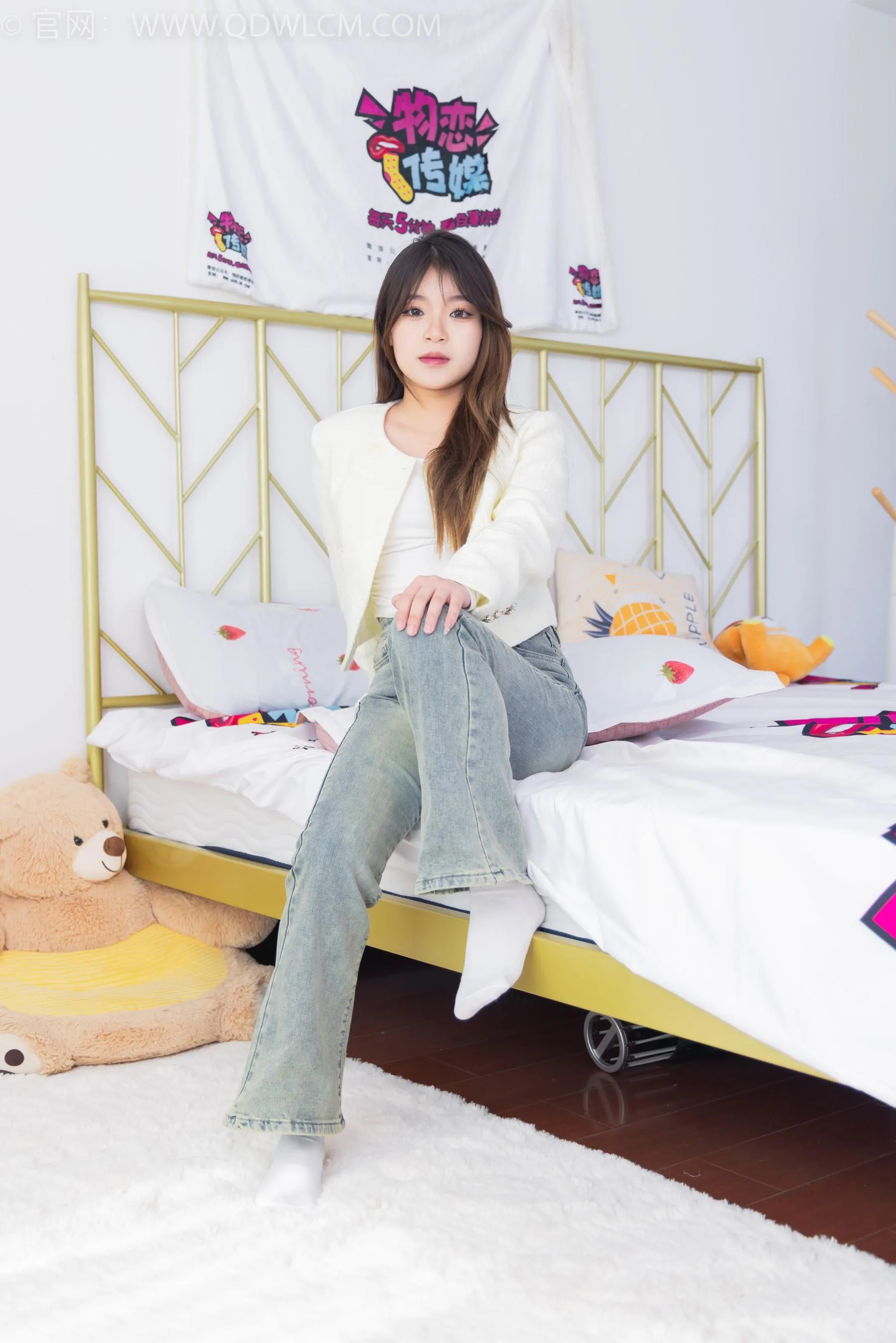 物恋传媒 NO.1556 闪闪-闪闪发光 [151P]插图9